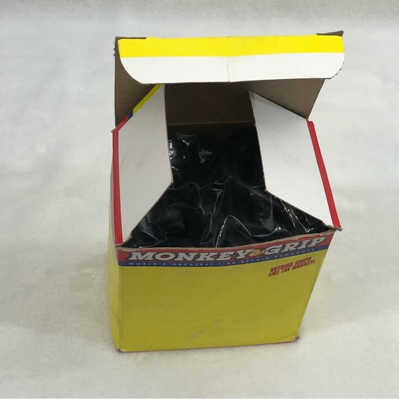 Monkey Grip Box Of 50 Black Tubeless Tire Valves TR425-2” Bike Auto Tire Repair - Picture 9 of 9